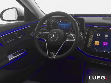 Mercedes E 200 - 5
