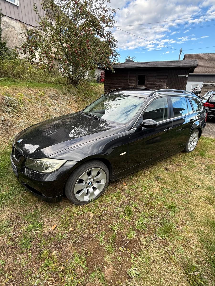 BMW 325 2008 — photo 5