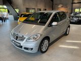Mercedes-Benz A180 Avantgarde AHK Navi Sitzh. PDC Alu - Mercedes-Benz A 180: Avantgarde