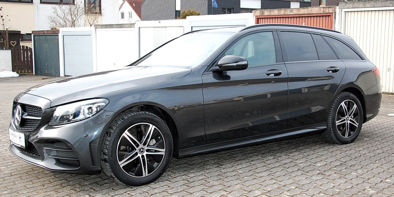 MERCEDES-BENZ C 220 d 4MATIC T AMG Pano LED Kamera