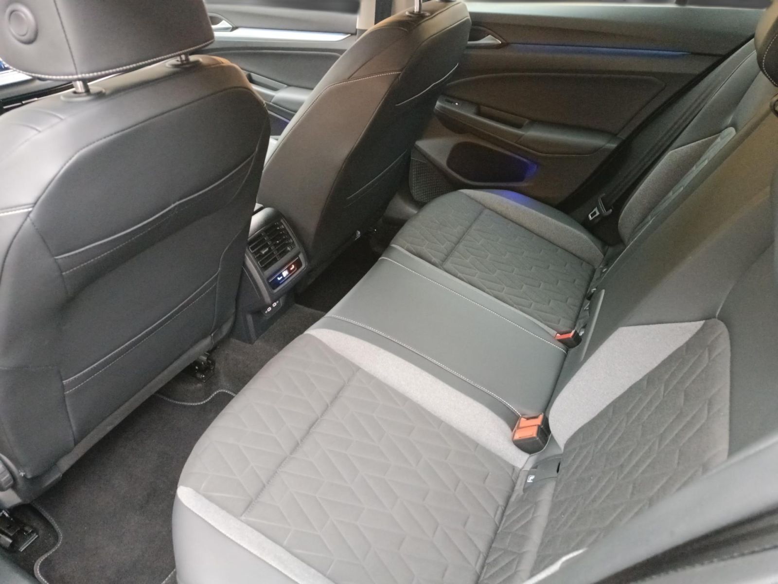 Volkswagen Golf - Bild 18