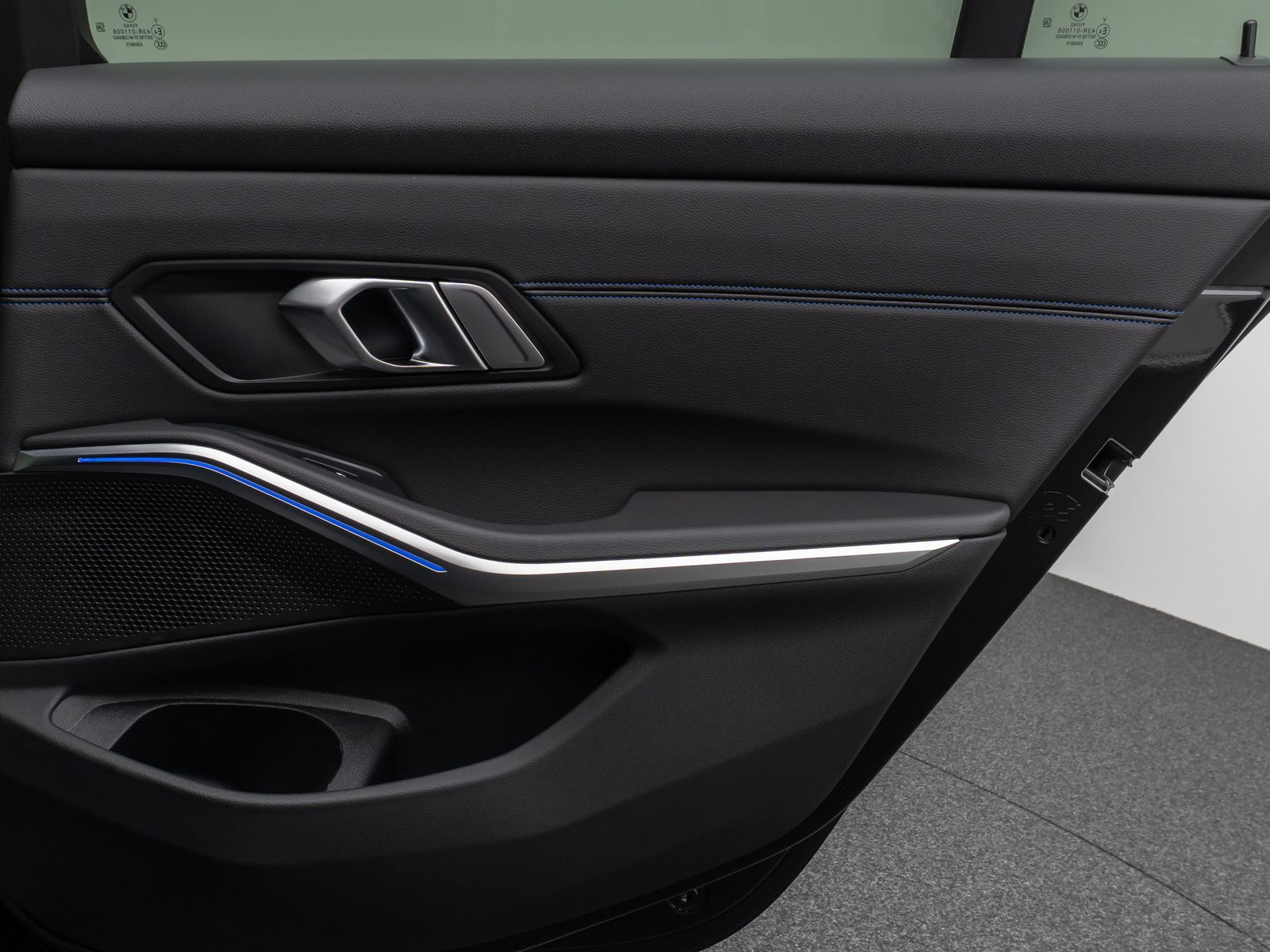 Fahrzeugabbildung BMW 320d M Sport Kamera CockPitPro DAB LED Alarm