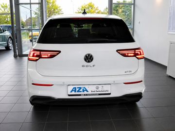 Volkswagen Golf - 8
