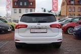 Ford Focus Turnier 2.0 EcoBlue Titanium Aut. LED AHK - Ford Focus: Turnier Titanium