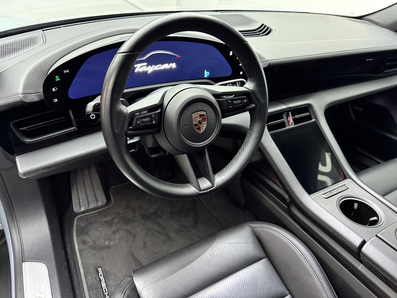 PORSCHE TAYCAN 4 S PERFORMANCE 571 CH 4X4 BVA - TOIT PANORAMIQUE - BOSE - HISTORIQUE ENTRETIEN COMPLET
