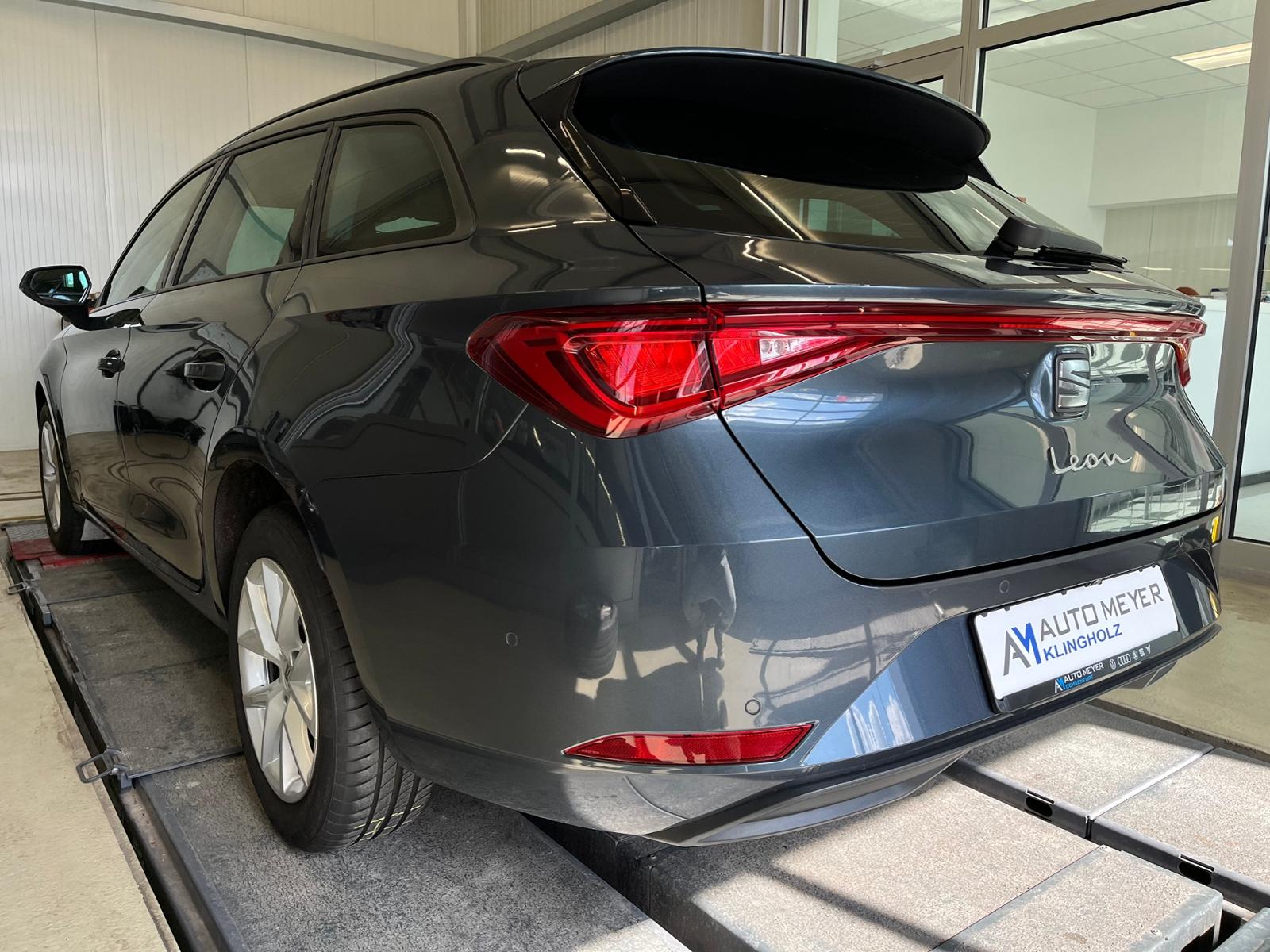 Seat Leon SP STYLE 2.0 TDI DSG Navi LED Kamera Keyles