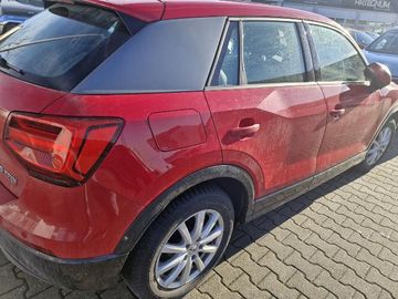 Bild 4 Audi Q2 1,5 TFSI 35 design 8-fach bereift AHK Navi