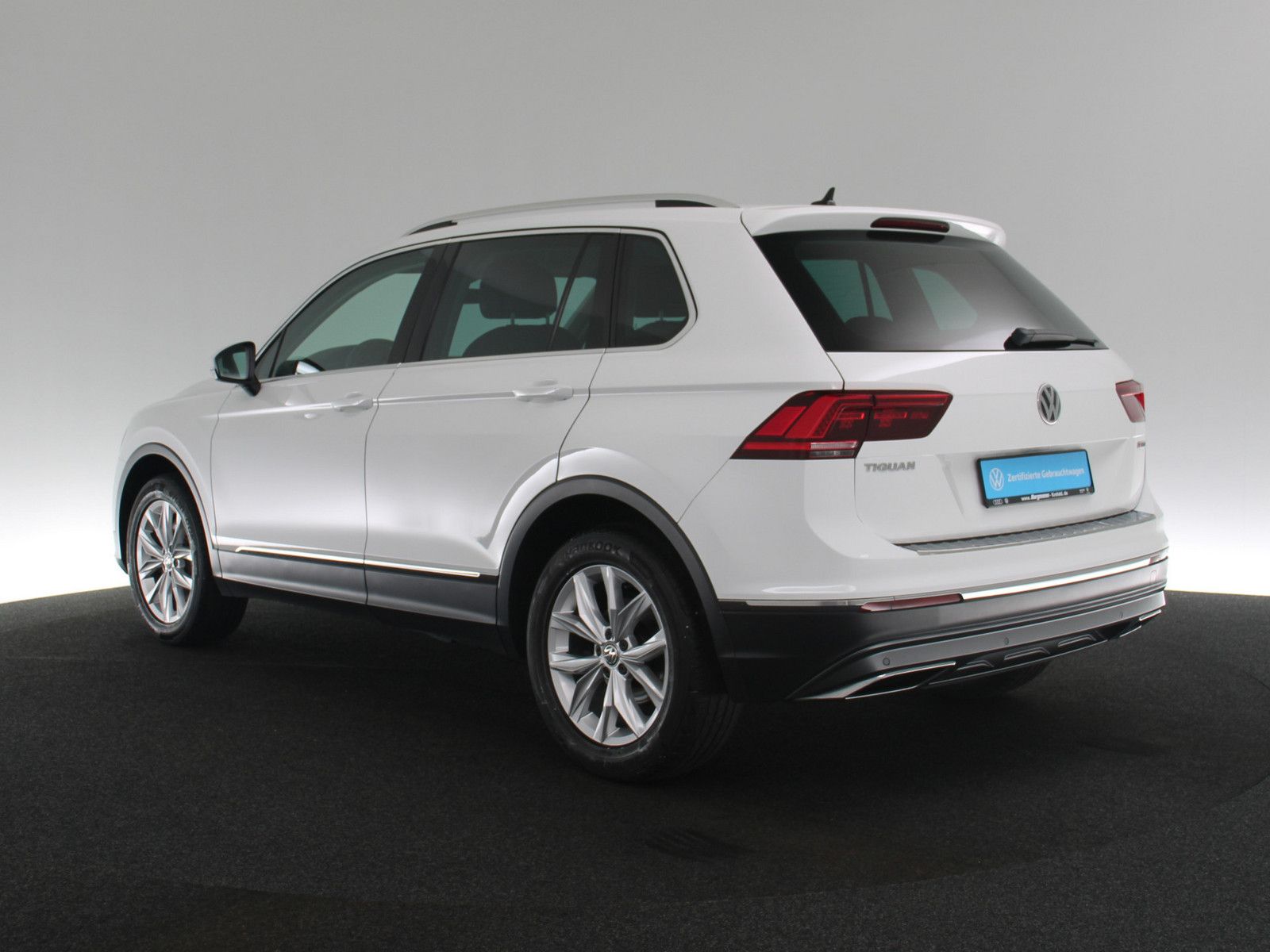 Volkswagen Tiguan 2.0 TSI BMT Highline 4Motion LED AID ACC foto 9