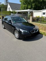 BMW 523i A - E60 /84tkm, scheckheft, unfallfrei, AHK - BMW: Schwarz, E60