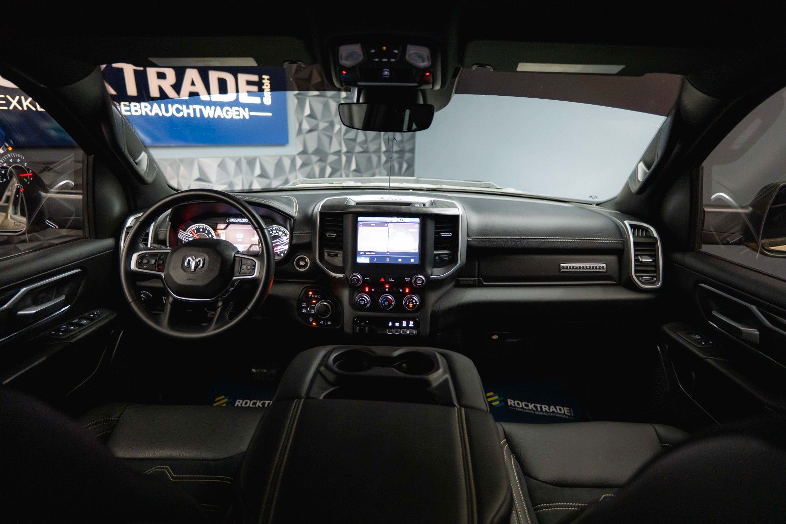 Fahrzeugabbildung Dodge RAM 5.7 V8 HEMI 4x4 OFFROAD LONGBED AXLE LOCK RC