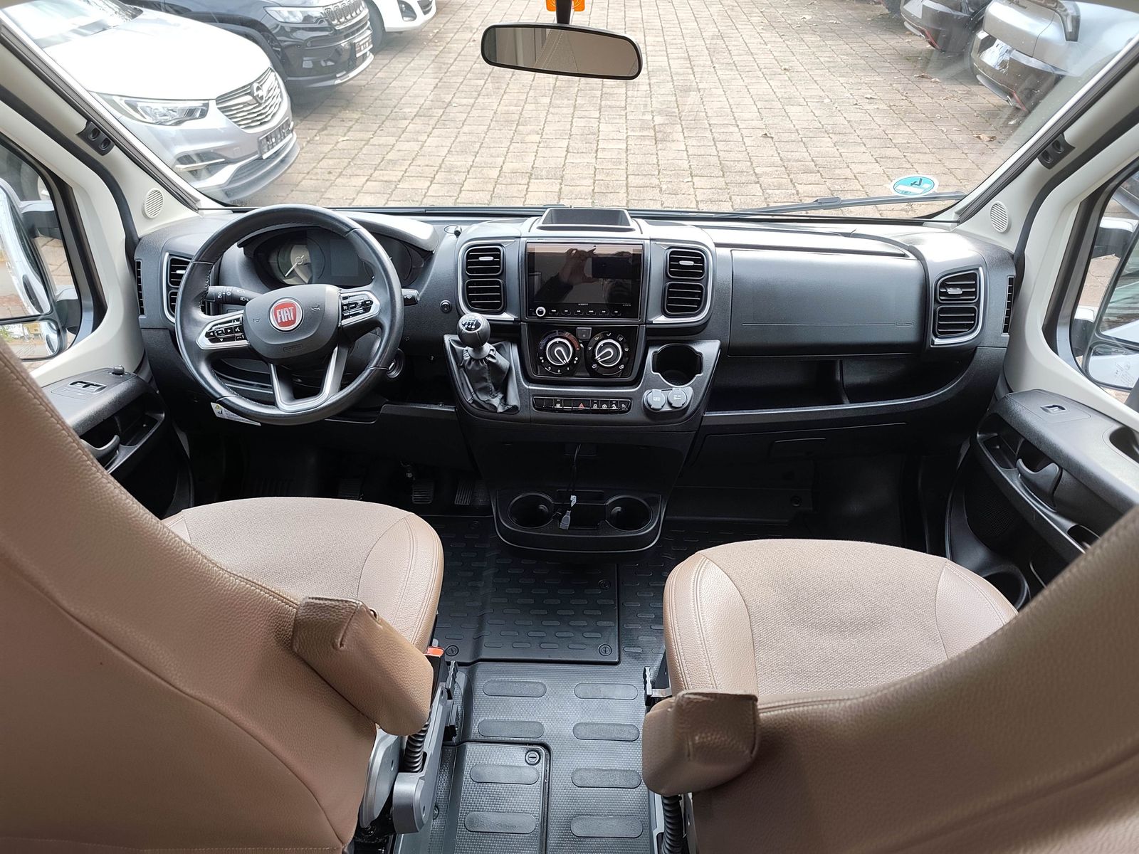 Fahrzeugabbildung Etrusco V6.6 SB