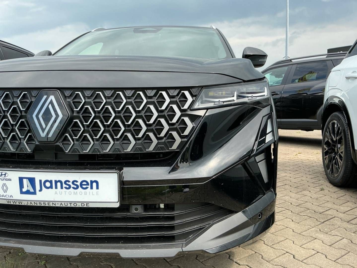 Fahrzeugabbildung Renault Austral Techno Full Hybrid E-Tech 200