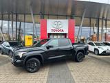 Toyota Tundra Pick-Up 3,5-L Hybrid iForce Max Crew Cab - Toyota Tundra mit Panoramadach