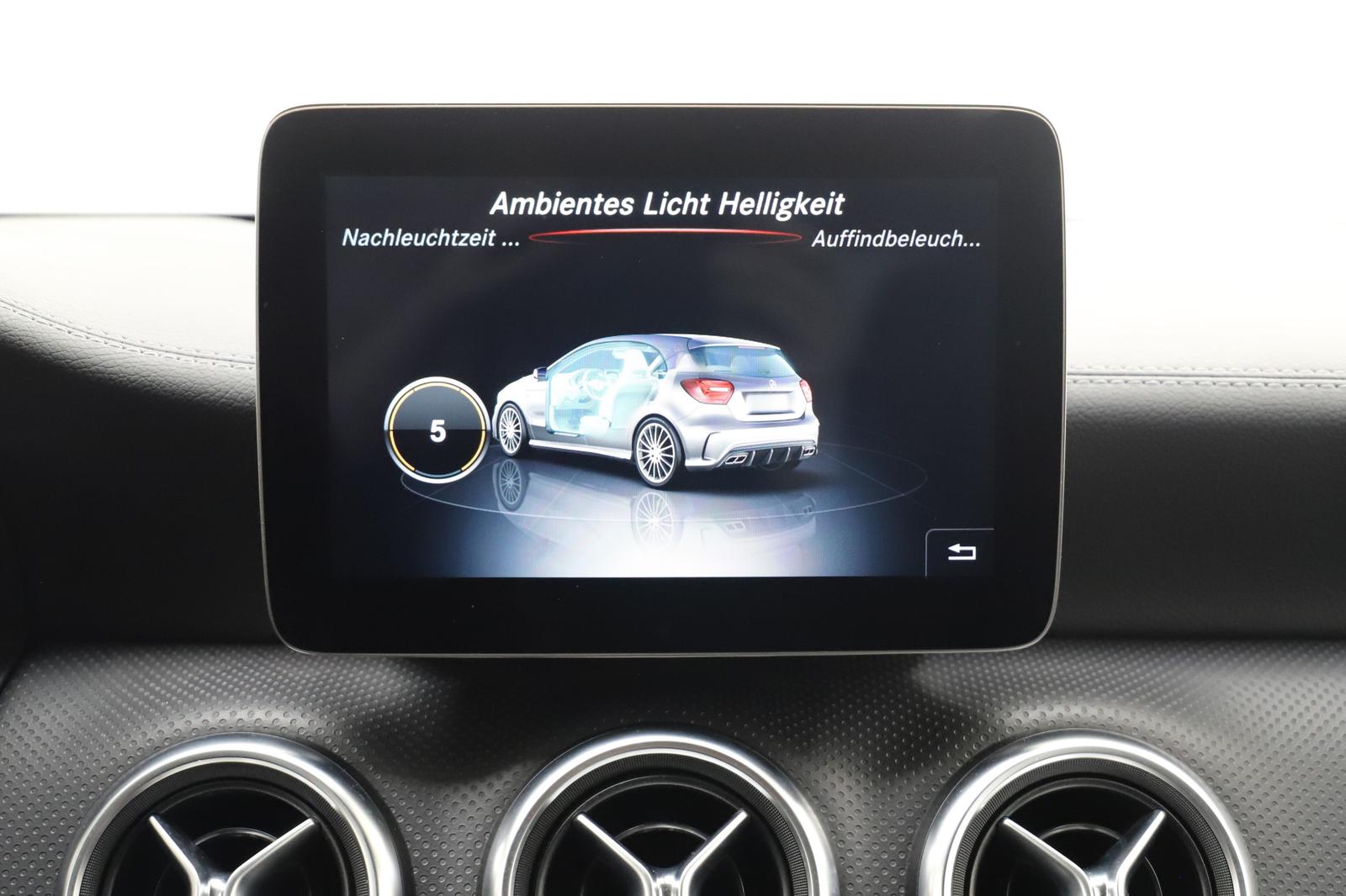 Mercedes-Benz A 45 AMG 381PS 4Matic Carplay Memory Pano PAGA