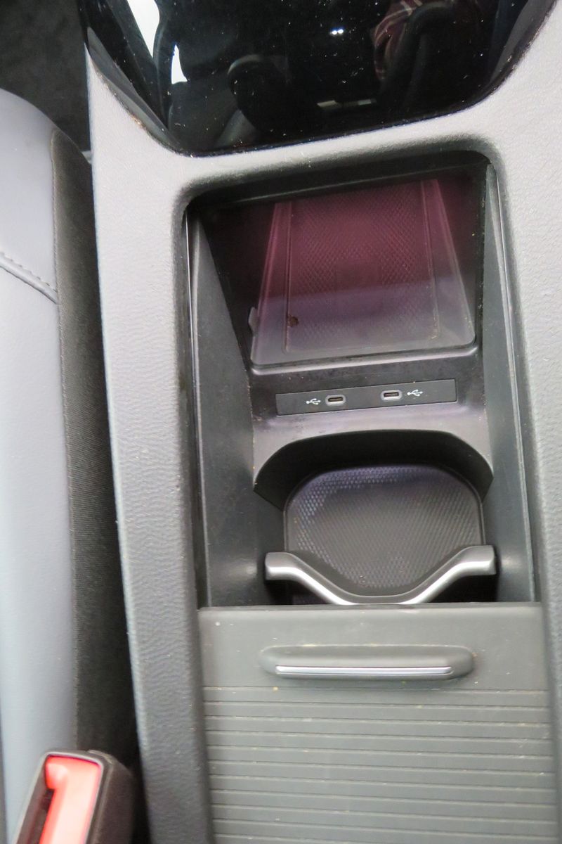 Fahrzeugabbildung Volkswagen ID.5 Pro 128 kW ASSISTENT-PAKET ACC AHK SITZH 1H