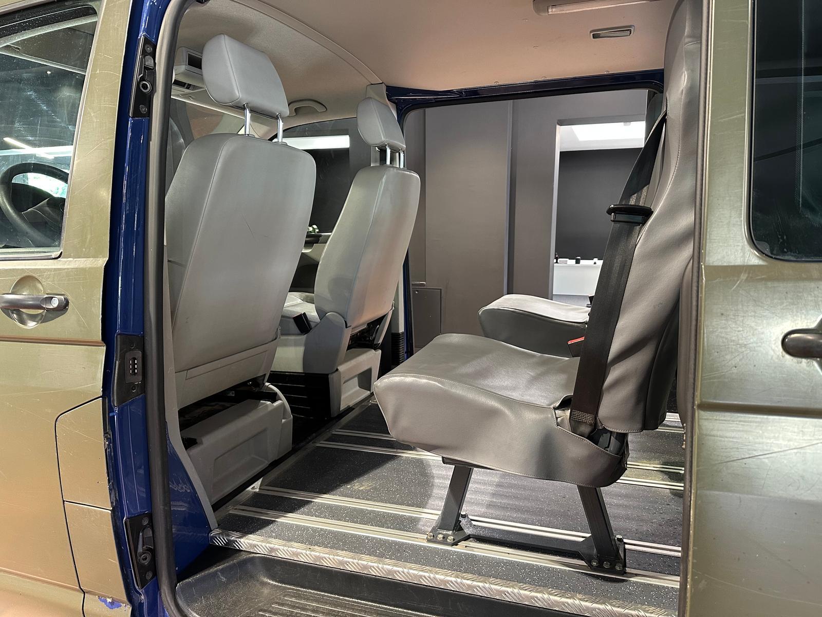 Volkswagen T5 WIDDER 4MOTION ROCKTON SEIKEL BUNDESWEHR OFFR