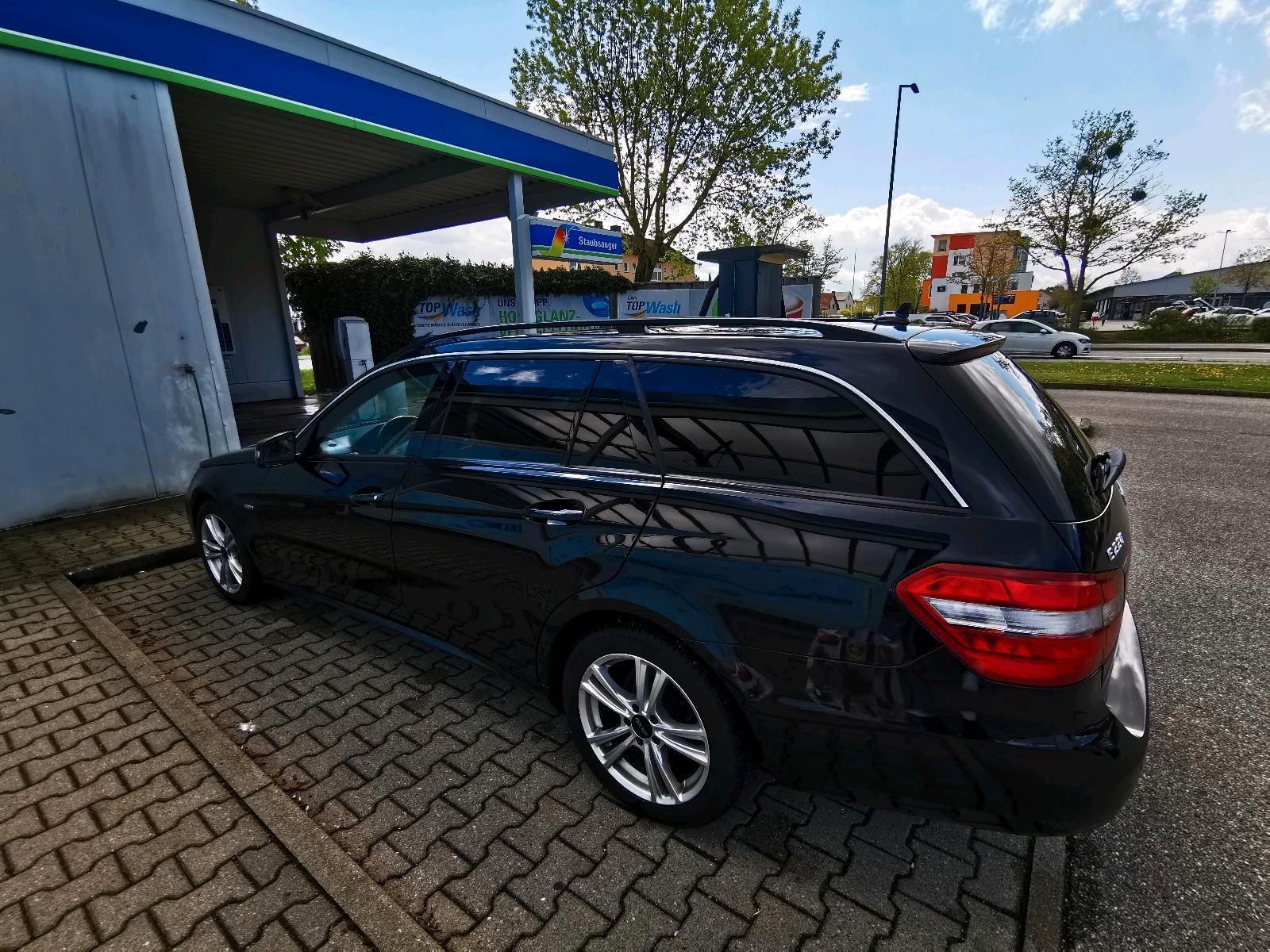 Mercedes-Benz E220 2010 — engine 170 HP (125kW)