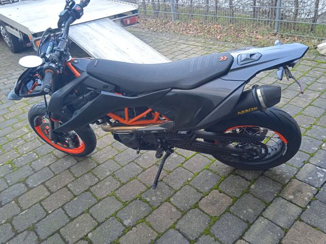 KTM 690 SMC *ARROW*