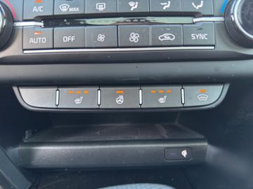 Kia ProCeed 1.6T DCT7 GT Nav Glasdach Klappenauspuff