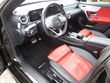 Mercedes-Benz CLA 220d Shooting Brake AMG Line StandhzgPanoL