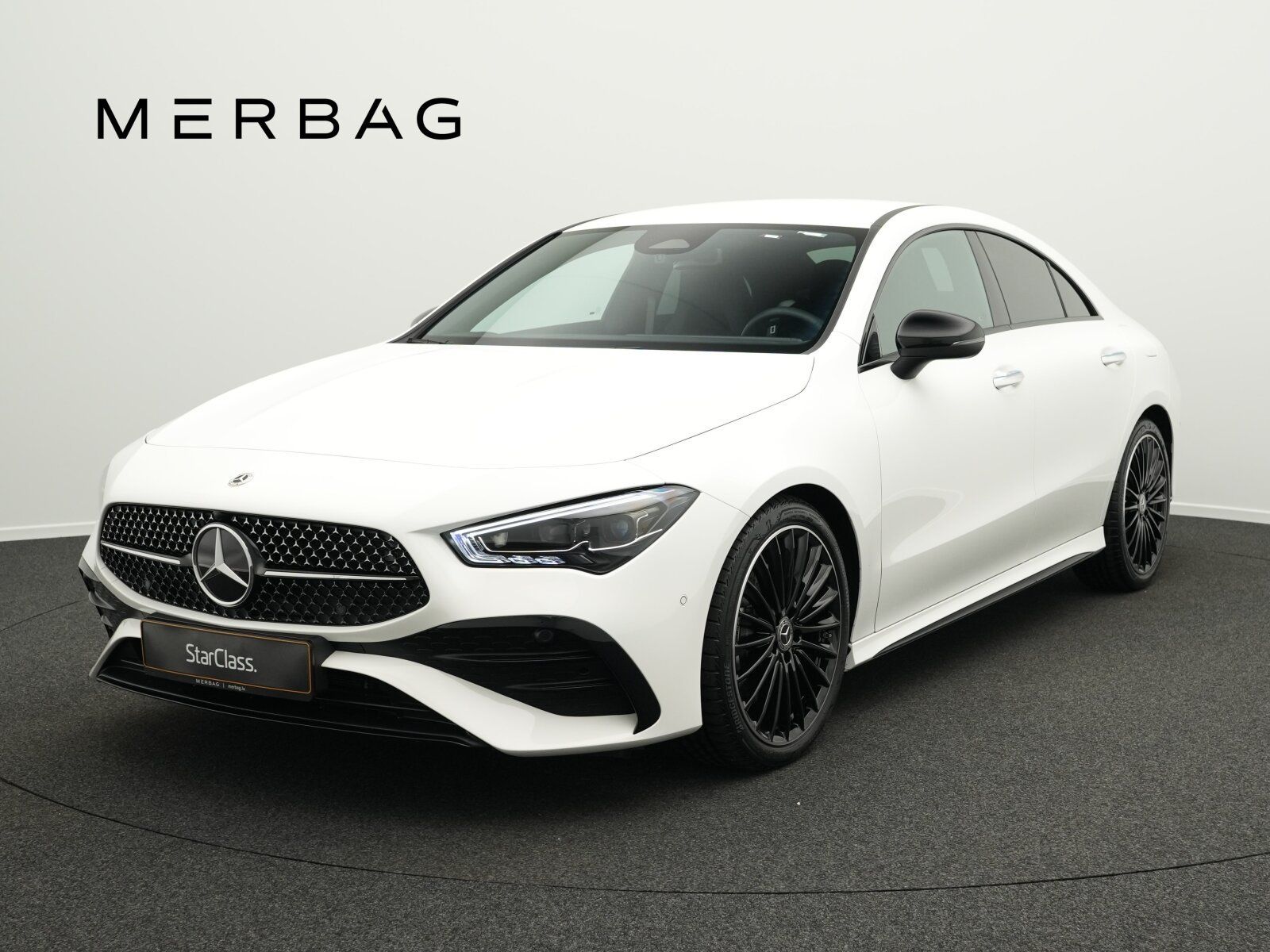 MERCEDES-BENZ CLA 200 Coupé AMG-Line Multi+Night+19"+Ambi