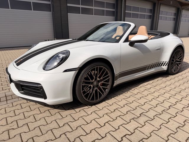 PORSCHE 992 Carrera S Approv/ Sportausp/Chrono/weiß/beig