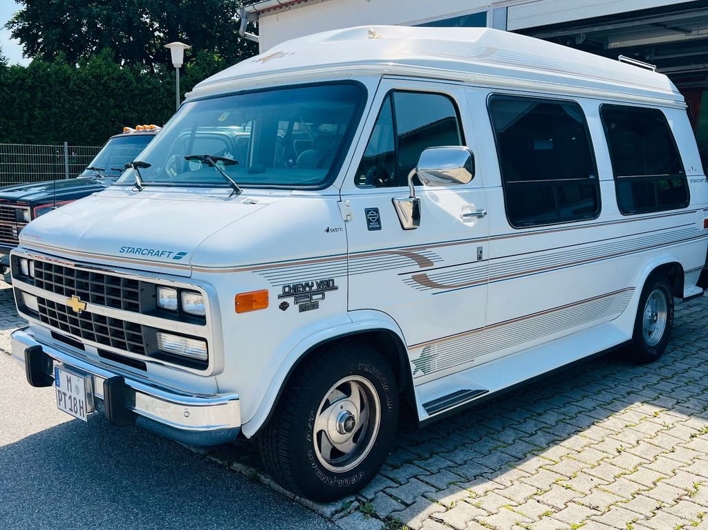 Chevrolet Chevy Van