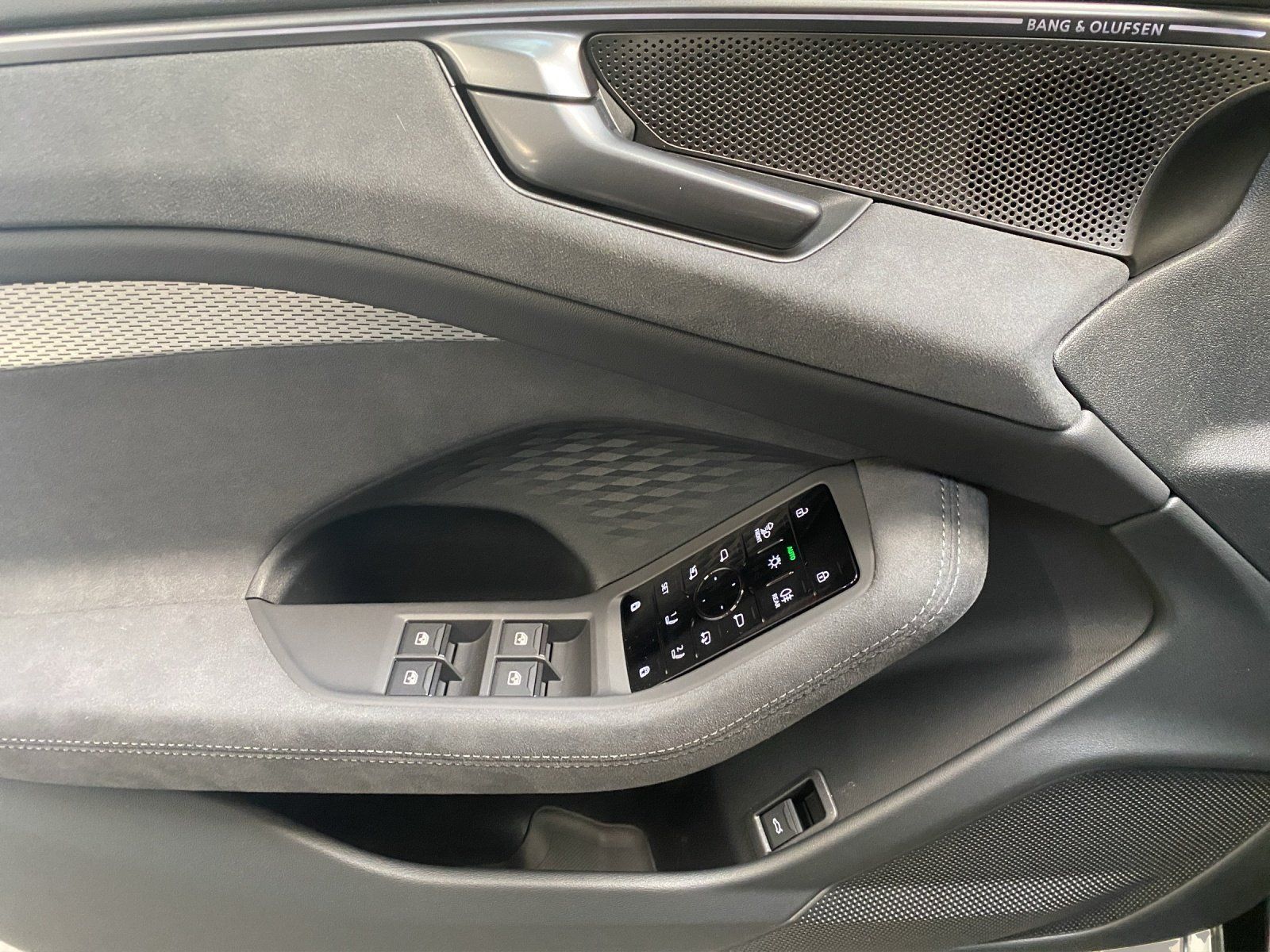 Audi A6 - Bild 9