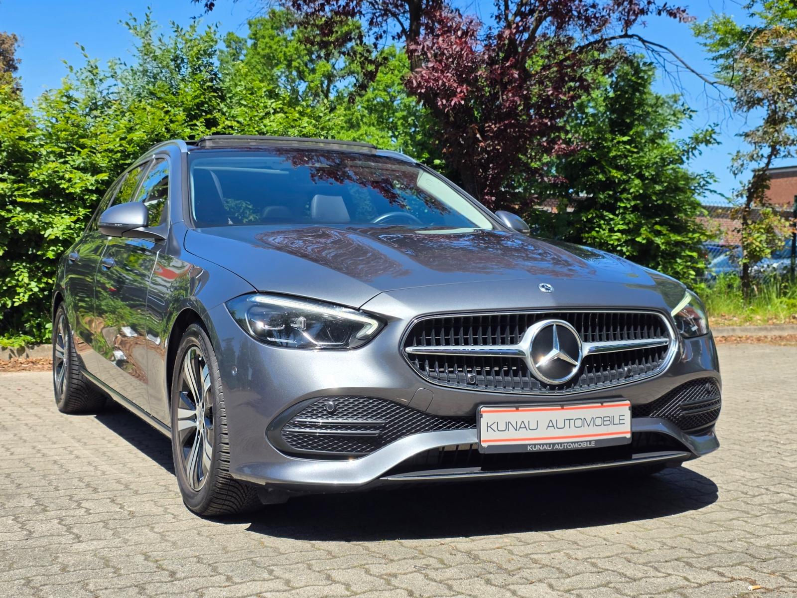 Mercedes-Benz C 180 T Avantgarde Business PANO/360°/LED/DAB