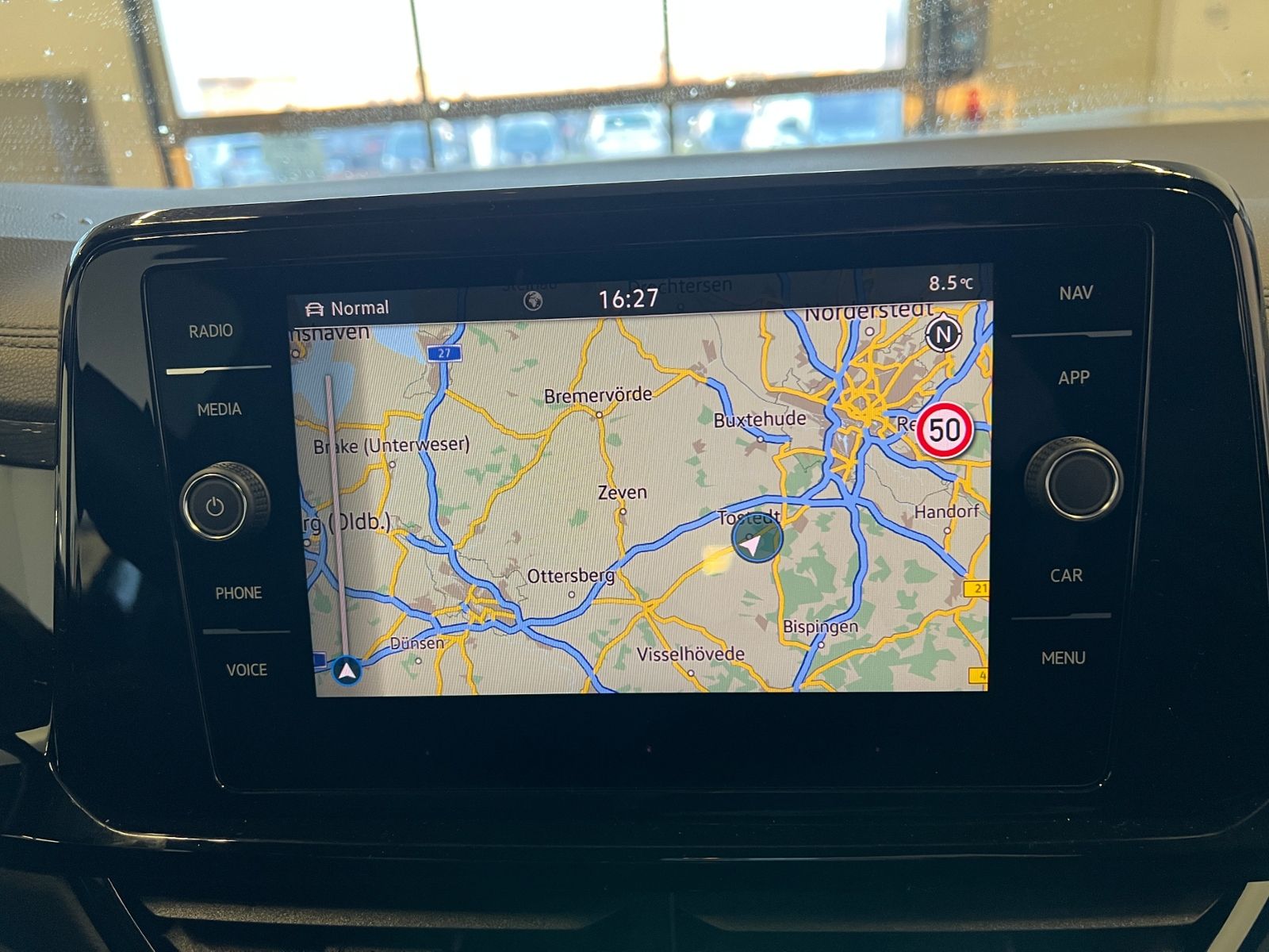 Fahrzeugabbildung Volkswagen T-Roc R-Line 1.5 TSI DSG *Black Style,AHK,Navi*