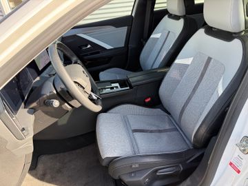 Opel Astra Sports Tourer Eleg.+LED+SHZ+Navi+Kamera+BF