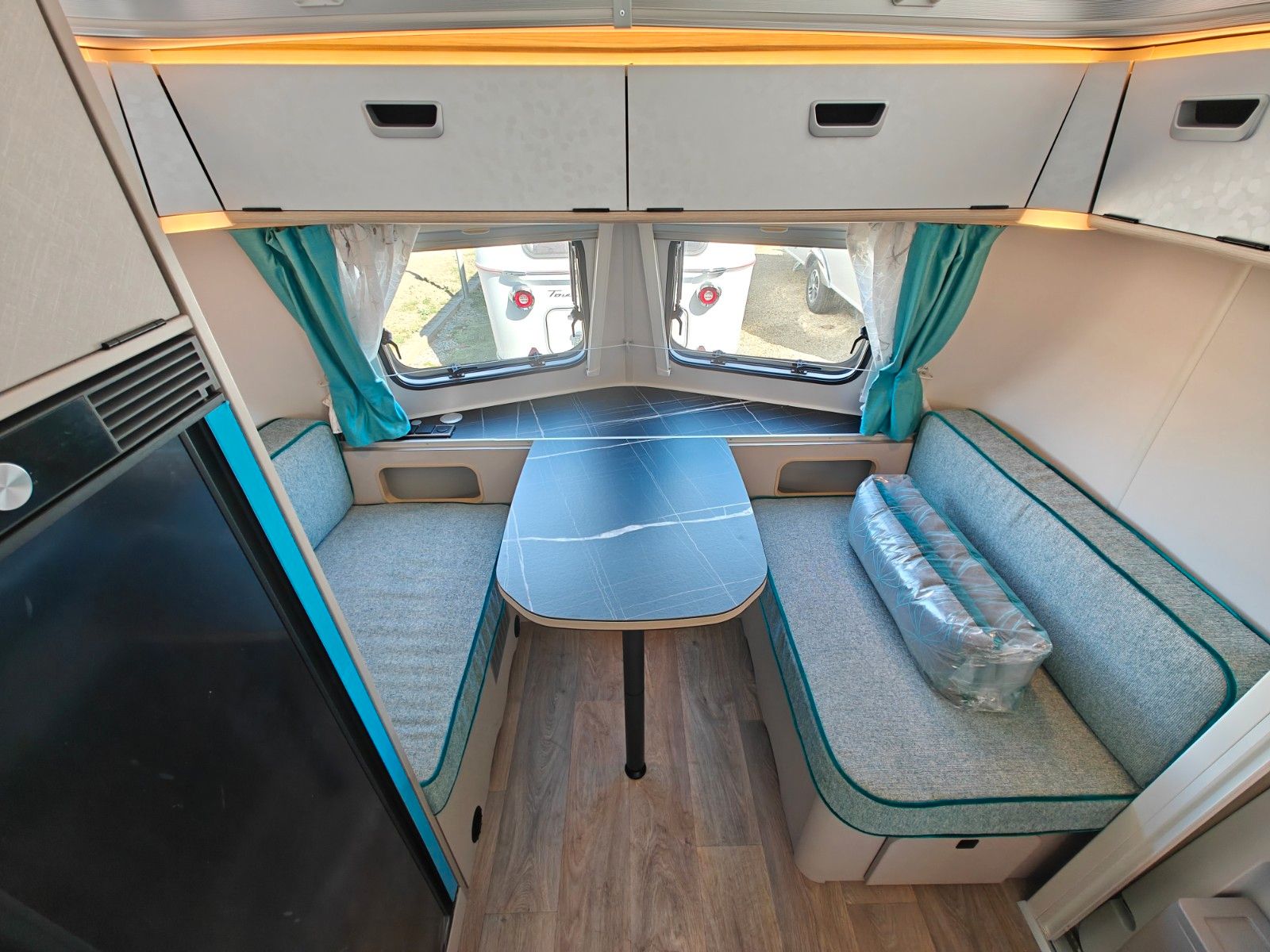 Fahrzeugabbildung HYMER / ERIBA / HYMERCAR Touring 630 Harbour Blue - JETZT 6.719€ SPAREN !