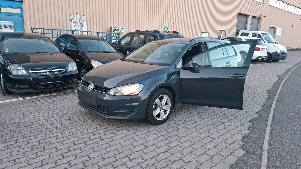 Image of Volkswagen Golf