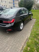 BMW 320i Luxury Line Automatik  - BMW 320 in Oberhausen