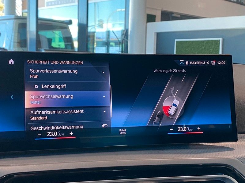 BMW 318d Touring Curved DrivingAssistant Shzg LED foto 22