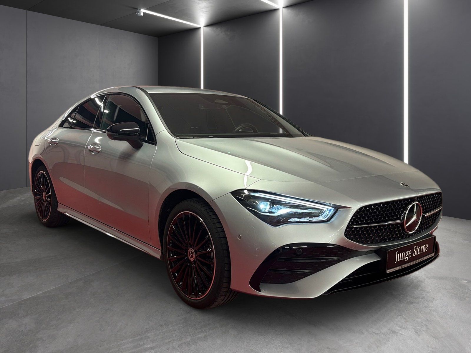 Fahrzeugabbildung Mercedes-Benz CLA 250 e AMG*Distronic*Totwink*360°*Night*11kW*