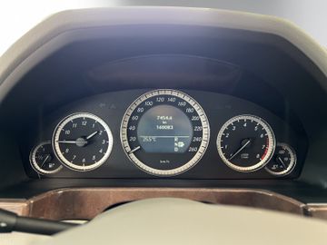 Bild 11 Mercedes-Benz E 350 CGI BlueEfficiency Elegance