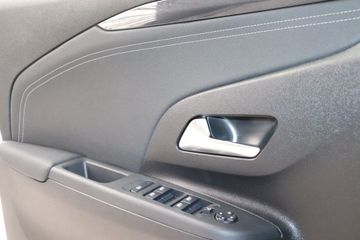 Fotografie des Opel Corsa 1.2 Direct Injection Turbo AT GS