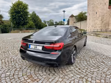 BMW 750i M Paket, V8, Massage, CarPlay, Garantie - BMW 7er Reihe: 8