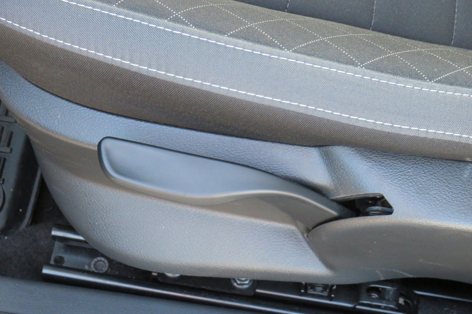 Fahrzeugabbildung SKODA Fabia Combi Ambition GRA SITZH. APP-CONNECT 1.HD