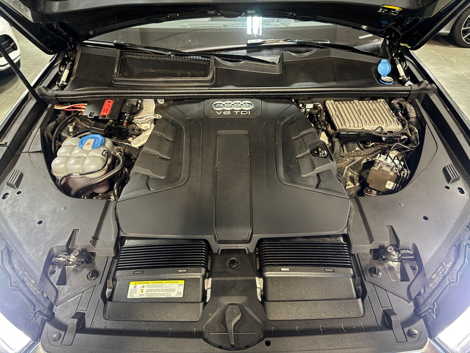 Fahrzeugabbildung Audi Q7 3.0 TDI QUATTRO 3X S-LINE VOLLAUSTATTUNG 21´