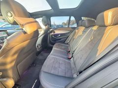 Fahrzeugabbildung Mercedes-Benz E 350 AMG Paket *PANORAMA* AHK * KAMERA