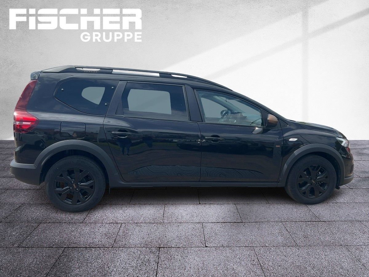 Fahrzeugabbildung Dacia Jogger Extreme+ TCe 110 7-Sitzer
