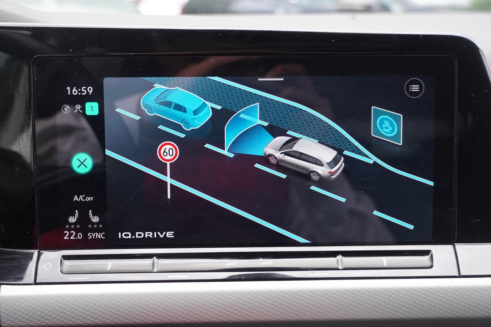 Volkswagen Golf VIII Variant 1.0 Move ACC Android Apple AHK, миниатюра 15