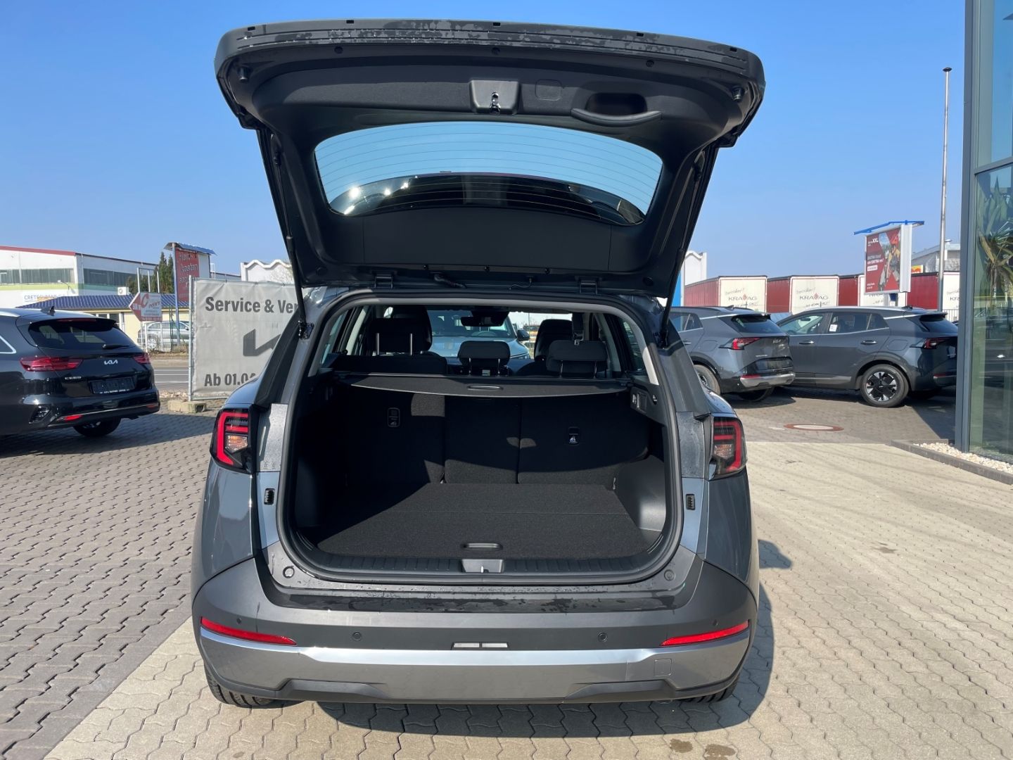Fahrzeugabbildung Kia Sportage Vision PDC v&h SpurhaltAss Verkehrszeic