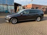 Volkswagen VW Passat 2.0TDI Highline - VW Passat Gebrauchtwagen in Düsseldorf