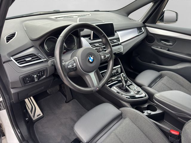 Fahrzeugabbildung BMW 218i Gran Tourer M Sport 7-Sitzer+Pano+HiFi+AHK
