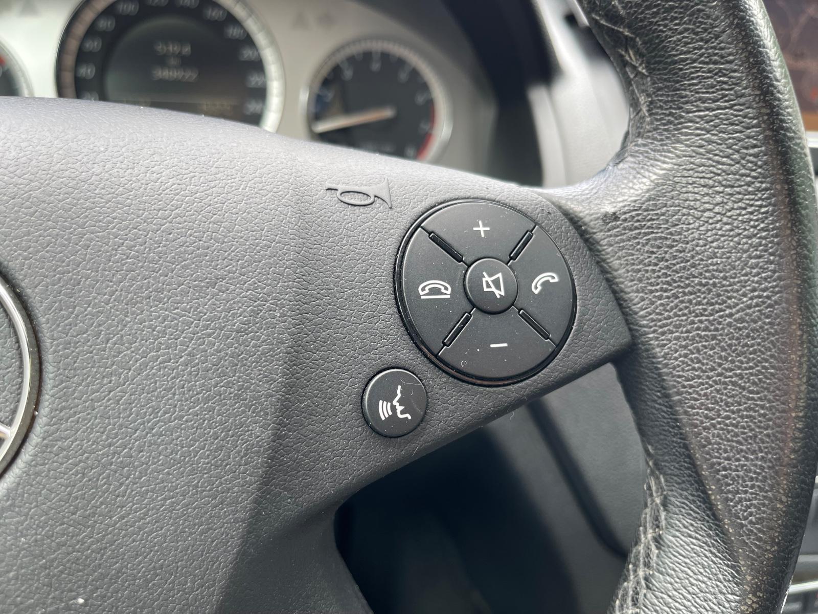 Mercedes-Benz C280 2008 — photo 24