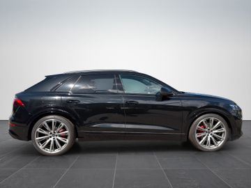 Audi Q8 - 2