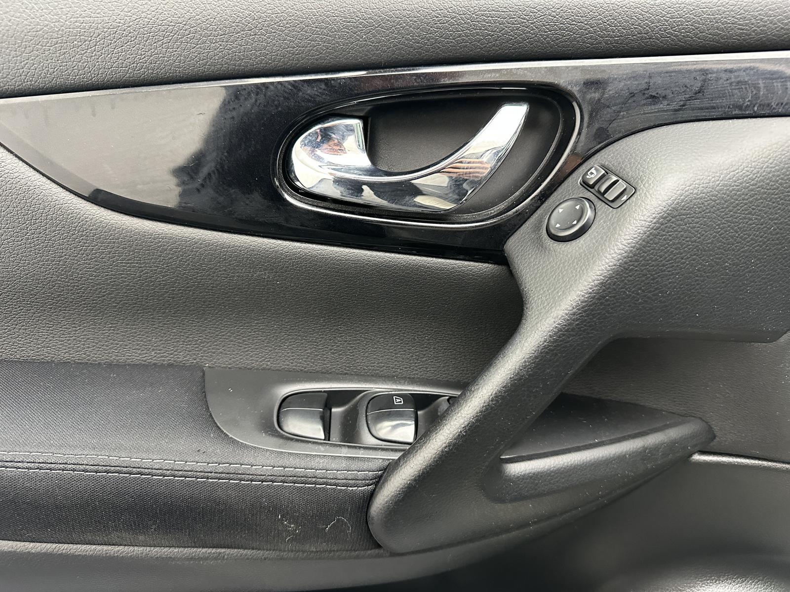 Nissan Qashqai Visia "PANO-NAVI-CAM-MULTI-SITZH"